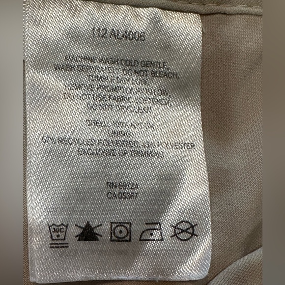 Columbia Khaki Skort Size 12 EUC - Picture 16 of 16